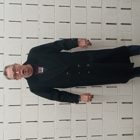 Black Coat - Picture 9 of 12